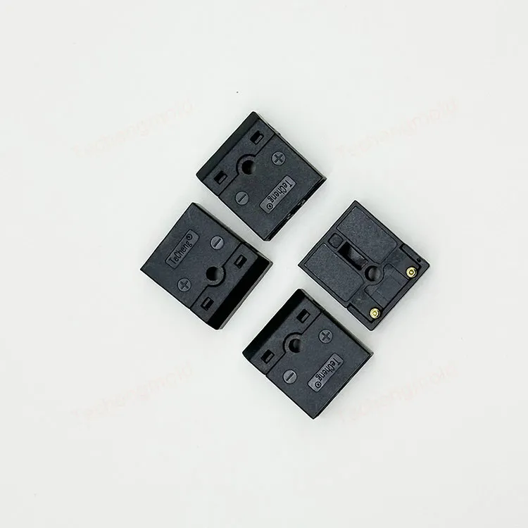 特诚科技PEI精密注塑件实拍 3